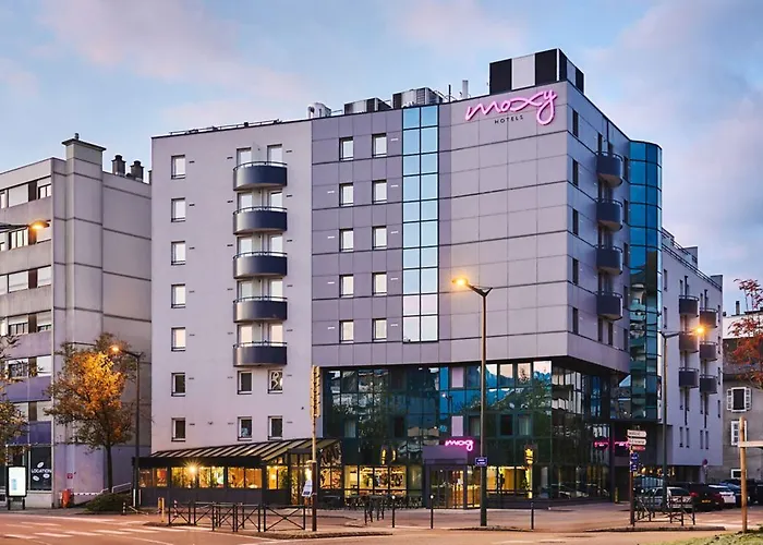 Moxy Annecy Hotel
