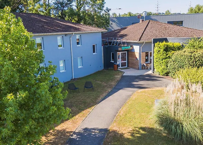 Greet Cran GevrierHotel Annecy